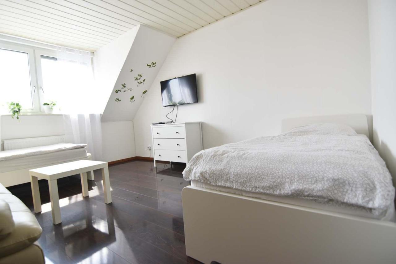 Cozy Worker Apartments Niederkassel Ngoại thất bức ảnh