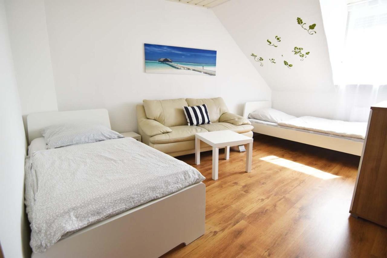 Cozy Worker Apartments Niederkassel Ngoại thất bức ảnh