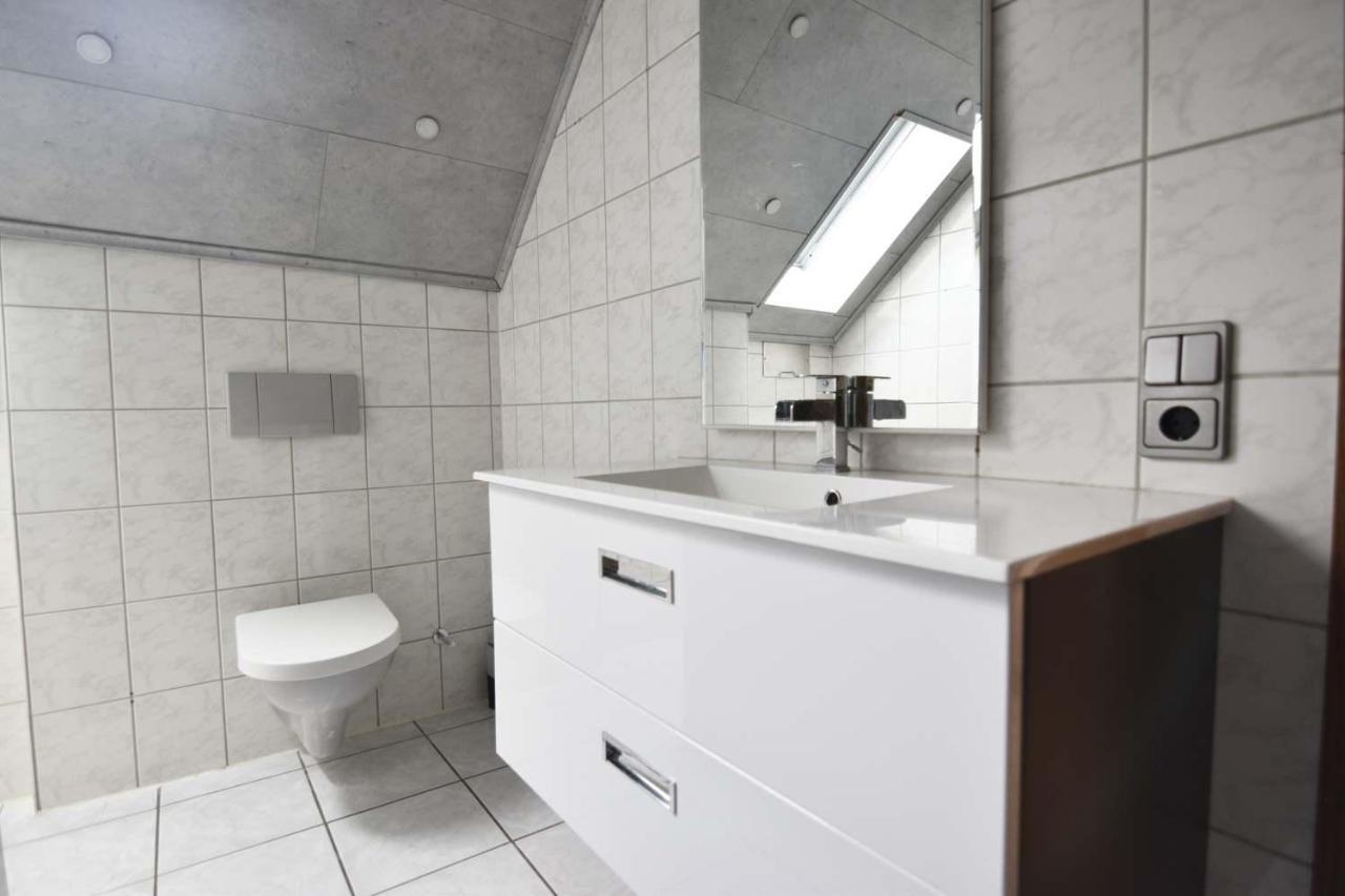 Cozy Worker Apartments Niederkassel Ngoại thất bức ảnh